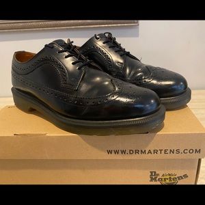 Dr. Martens 3989 Oxford Wingtip Brogue, Sz 11